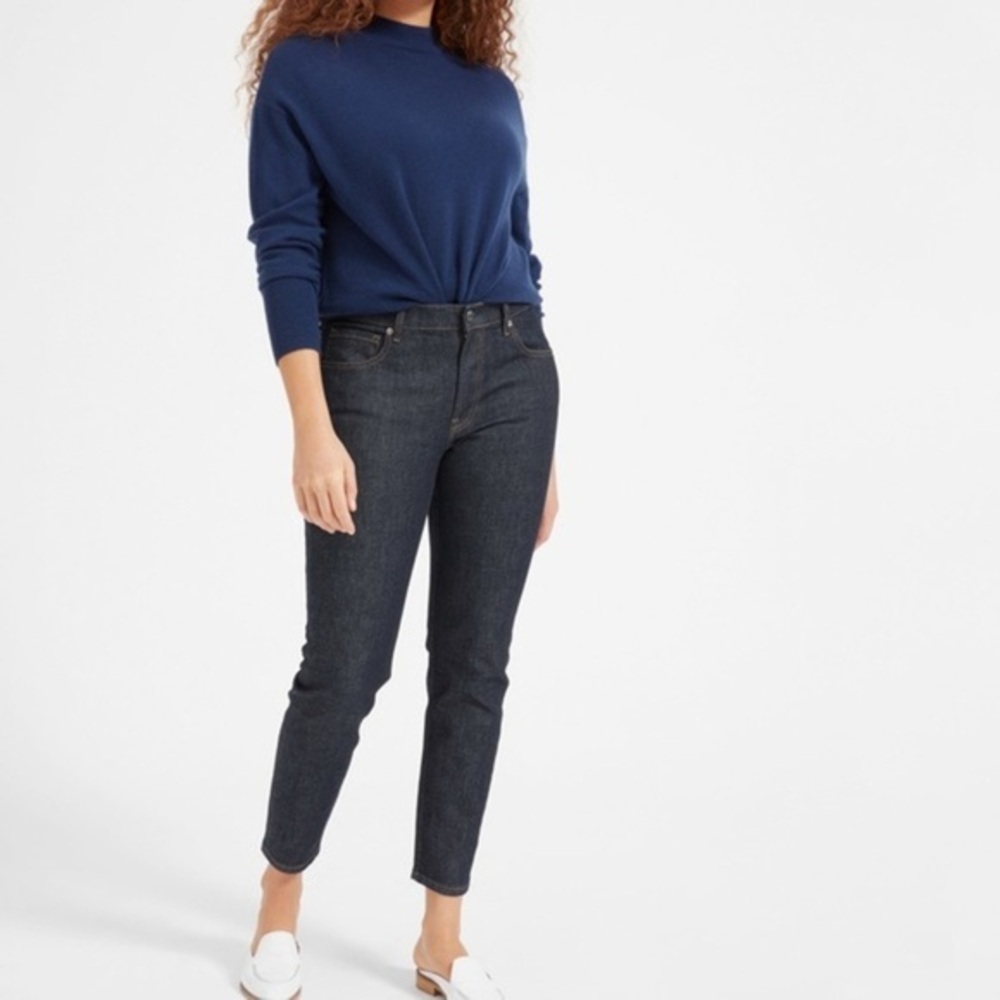 Everlane Dark Wash Mid Rise
Ankle Jeans, Size 26